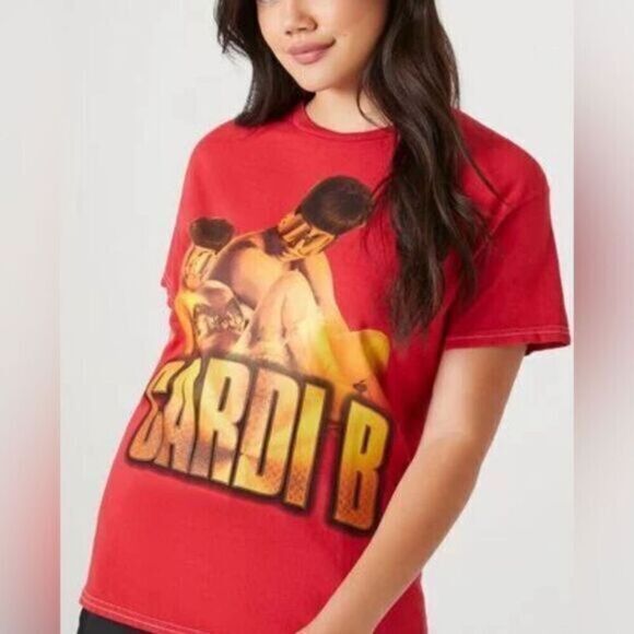 NWOT Cardi B Women’s Red Short Sleeve Graphic Tee Short - Size S/M - Picture 1 of 6